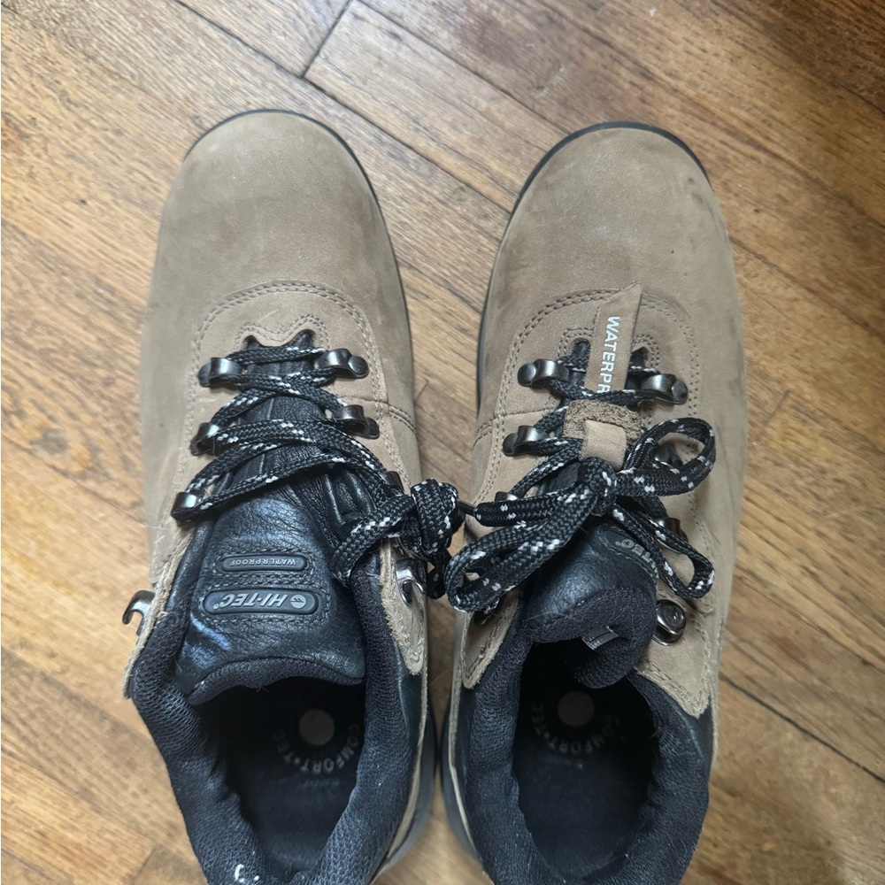Hi-Tec Tan Hiking Boots with Black Accents